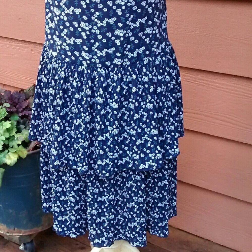 Herlion Dress - Picture 5 of 8